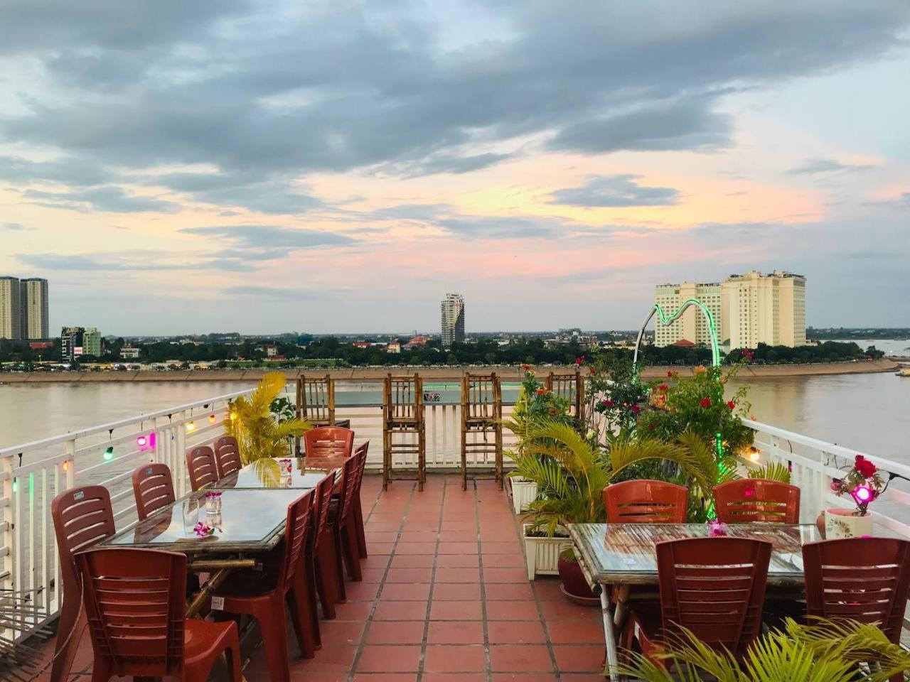 4 Rivers Hotel Phnompen Kültér fotó